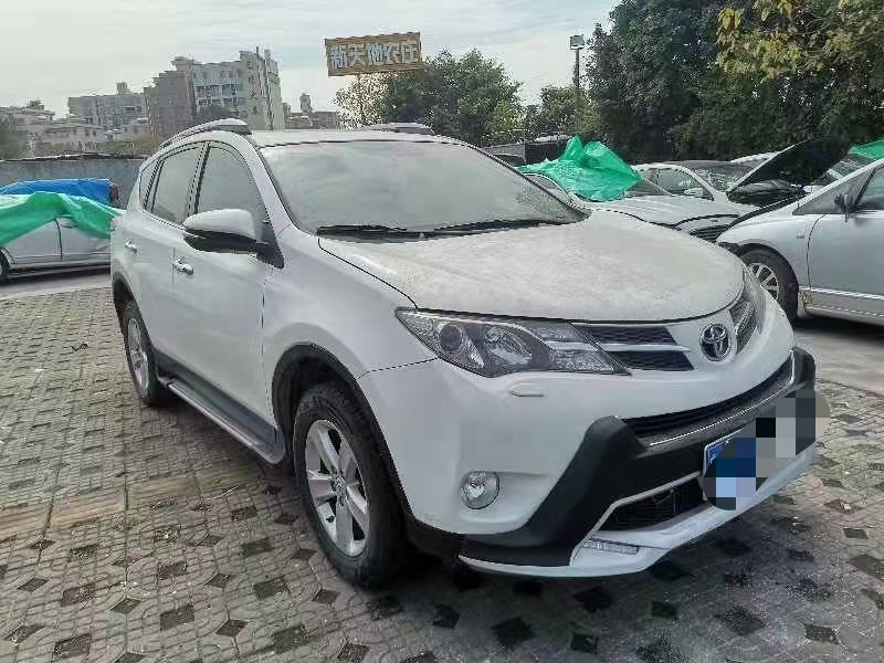 15年豐田RAV4榮放泡水車