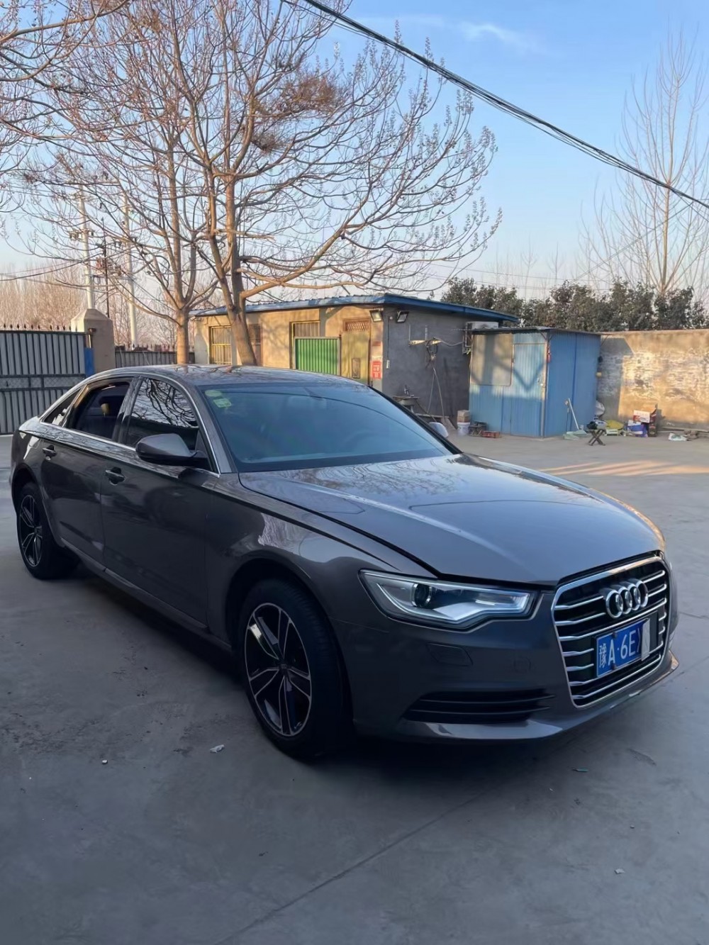 13年奧迪A6L泡水車