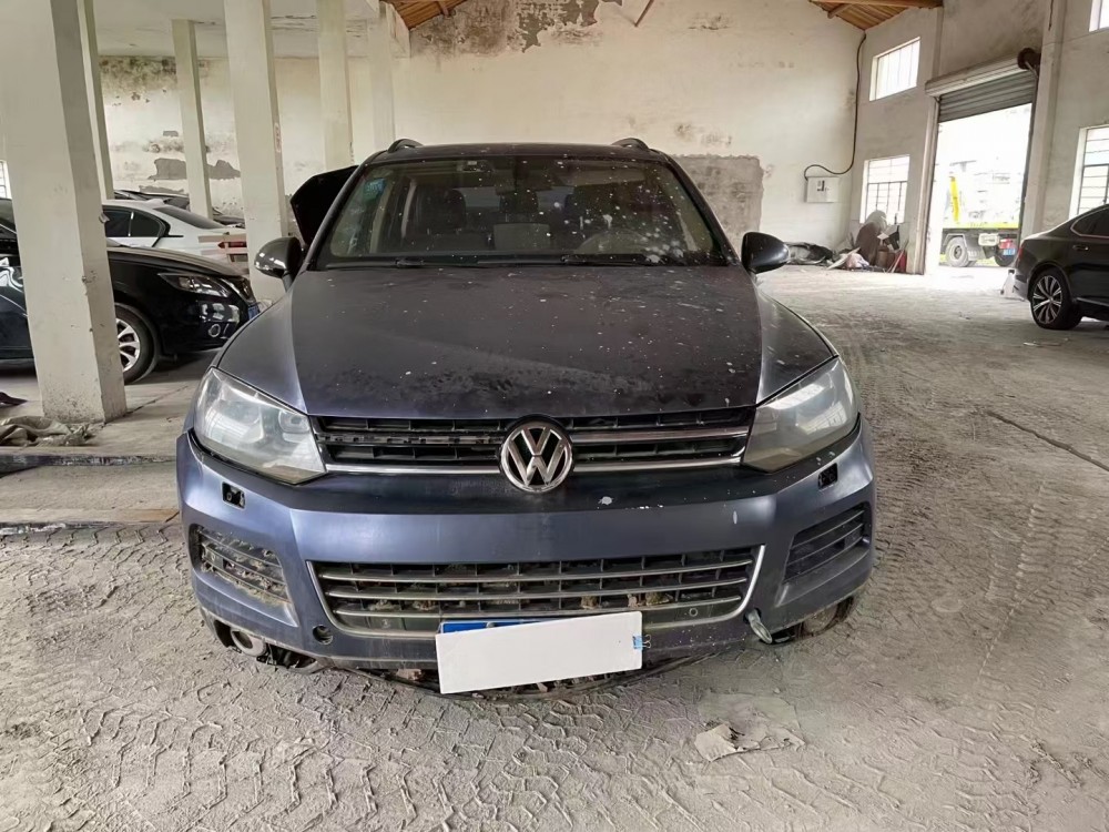 12年大眾途銳泡水車