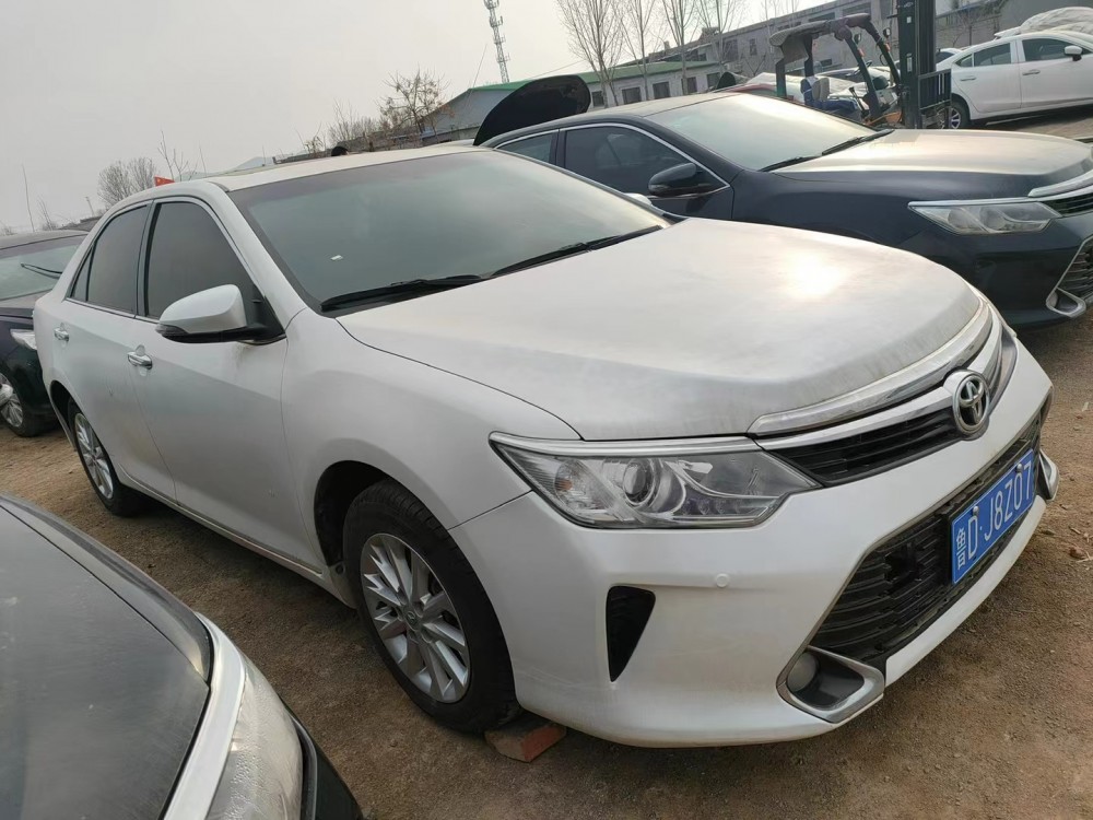 17年豐田凱美瑞泡水車