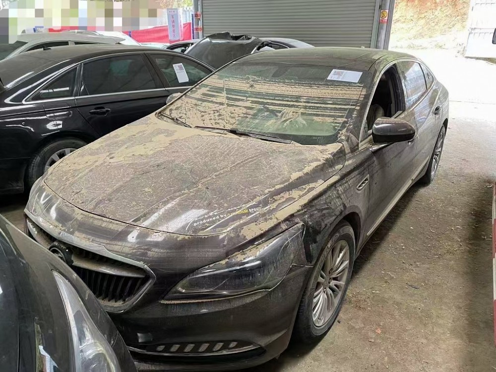 18年別克君越泡水車