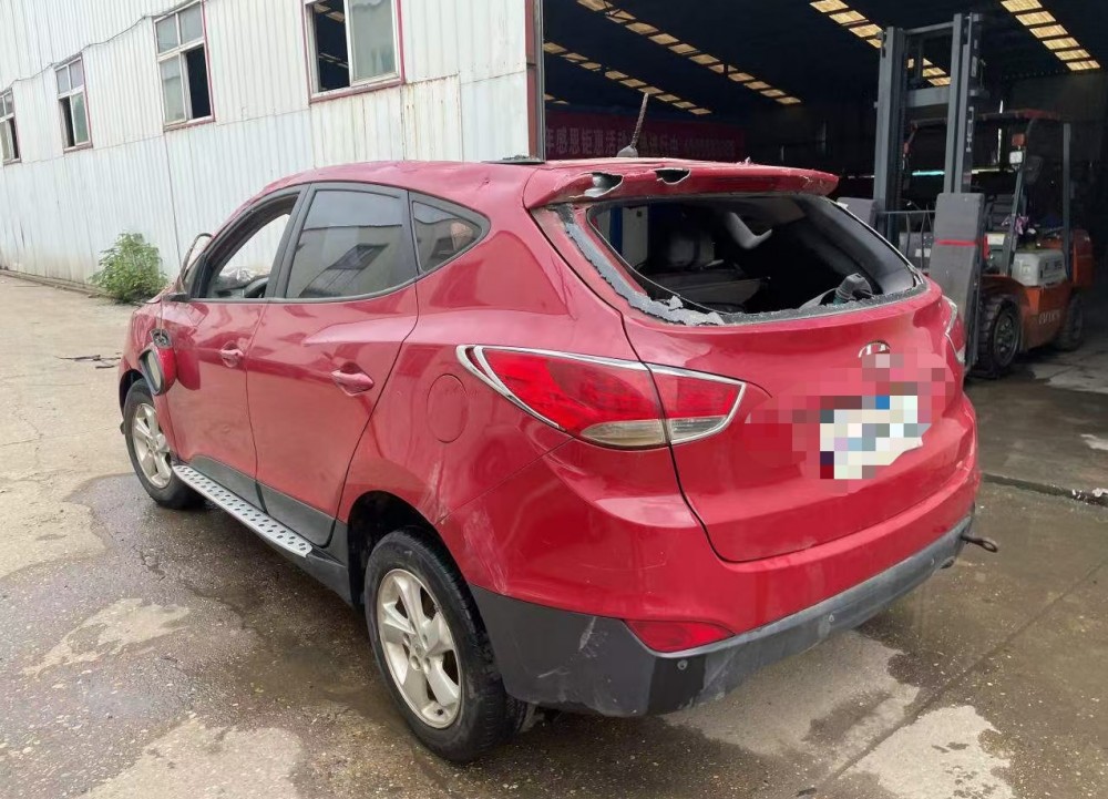 11年現(xiàn)代ix35泡水車