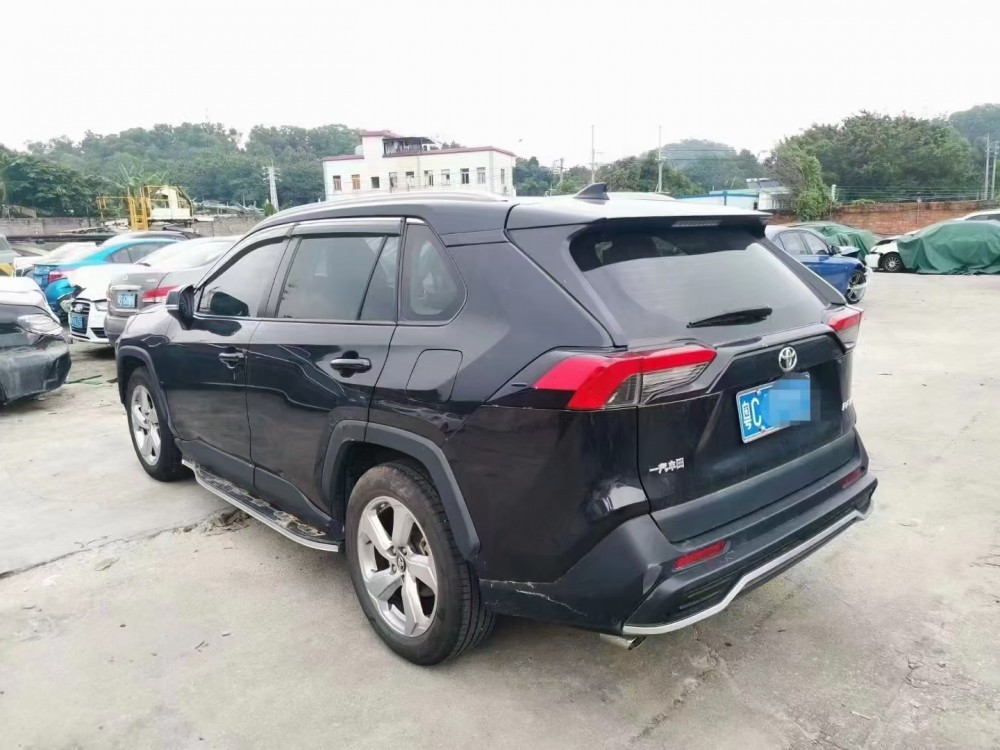 20年豐田RAV4