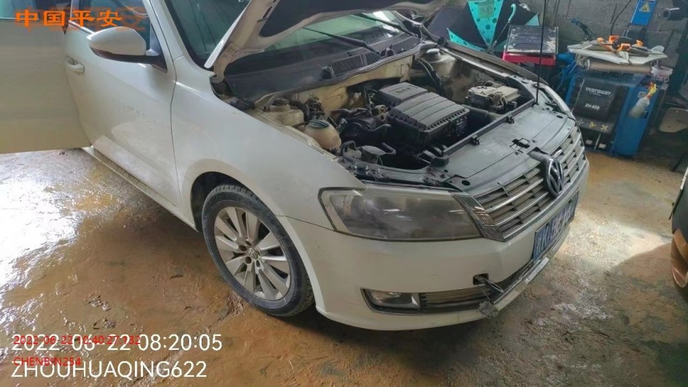 14年大眾朗逸泡水車(chē)