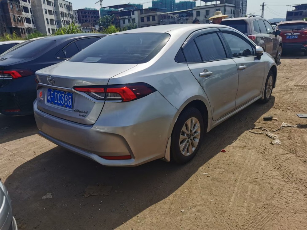 21年豐田卡羅拉