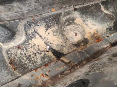 泡水車生銹和正常生銹有區(qū)別嗎（泡水車除銹用什么辦法）