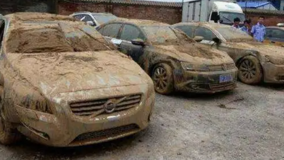 泡水車很臟怎么辦