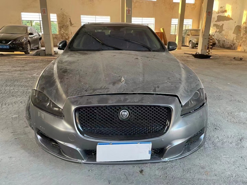 13年捷豹XJ泡水車