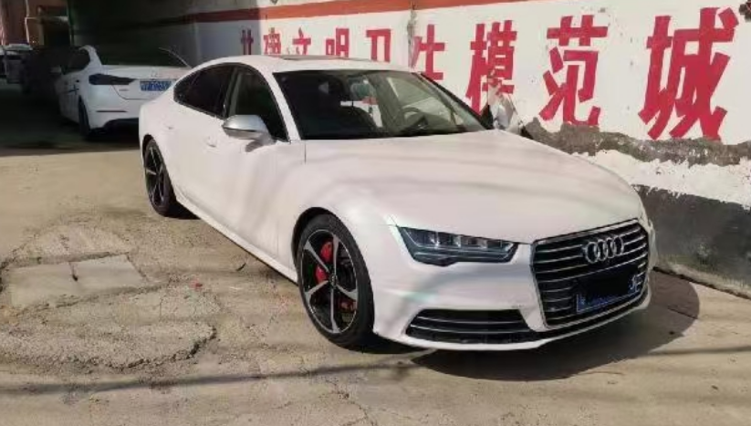 汽車底盤被雨水浸泡后生銹了 汽車底盤被雨水浸泡后生銹了