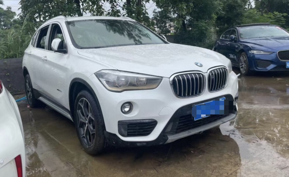 汽車發動機艙清洗方法