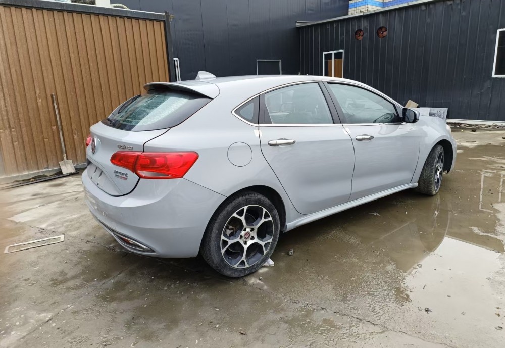 16年菲亞特致悅