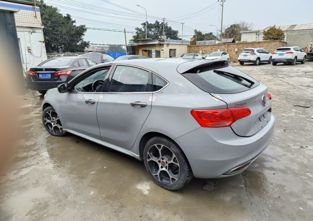 16年菲亞特致悅