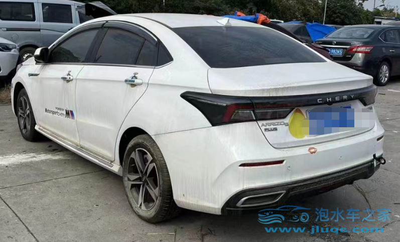 泡水車的大燈怎么修