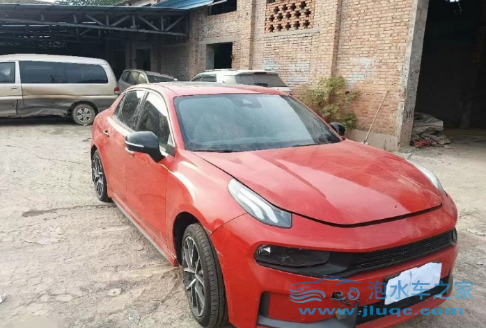 汽車一旦進水應該怎么辦 汽車一旦進水應該怎么辦