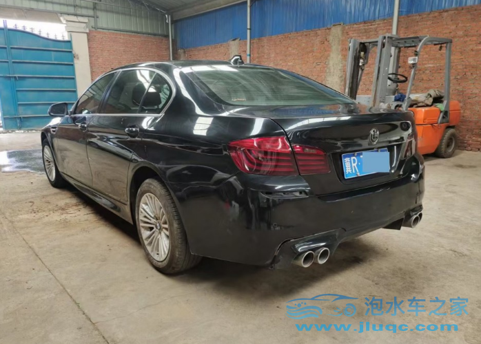 泡水車(chē)油箱內(nèi)部進(jìn)水后怎么處理 泡水車(chē)油箱內(nèi)部進(jìn)水后怎么處理