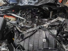 汽車玻璃怎么樣防雨