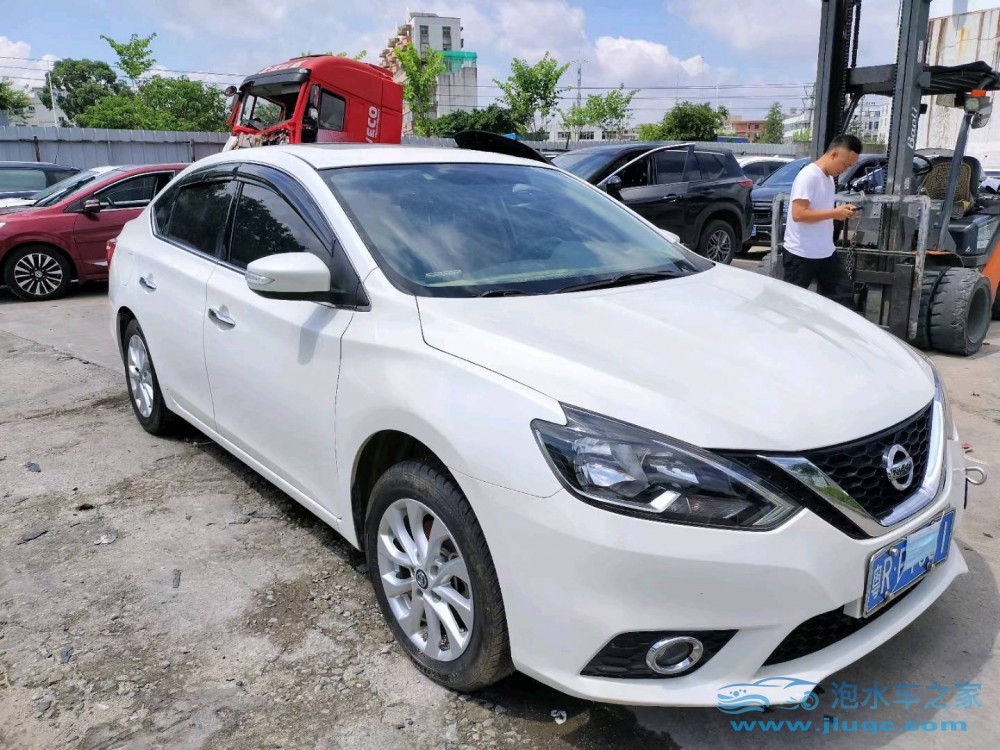 17年日產軒逸泡水車