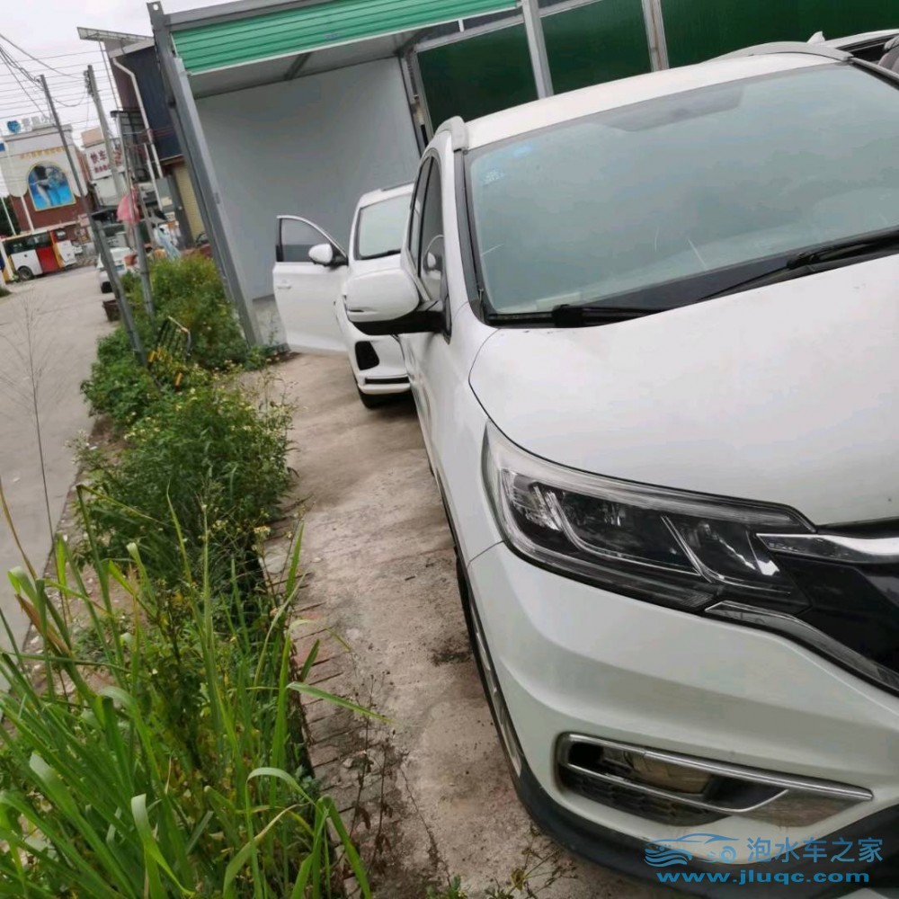 16年本田CR-V泡水車