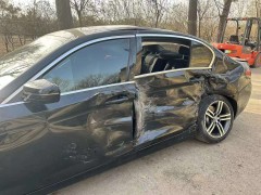 雪天前風擋起霧后風擋有積雪？怎么辦？