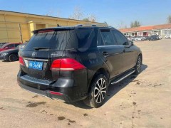 中控臺上的救命按鈕：功能揭秘與關鍵時刻的正確使用