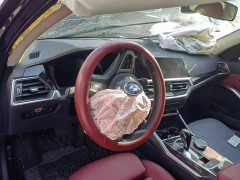 行駛證照片拍攝攻略：自己拍還是車管所拍？有效期多久需注意！