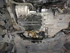 涉水通過時因發動機啟停導致發動機進水，保險賠付嗎？