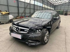 怠速充電是否必須踩油門？