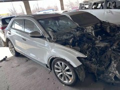 踩油門時車輛發出鏈條聲，這是怎么回事？