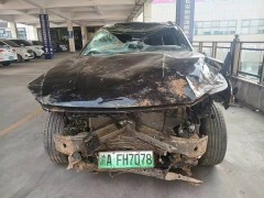 高速擁堵時如何安全駕駛？新手必看的兩點建議！