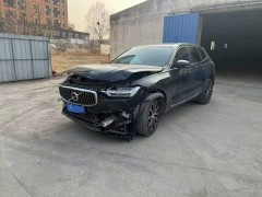 路虎攬勝泡水車市場價格探討