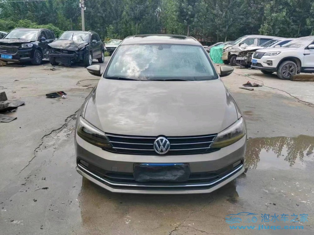 17年大眾速騰泡水車