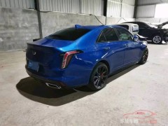 一輛自動駕駛出租車在廣東省深圳市投入使用。