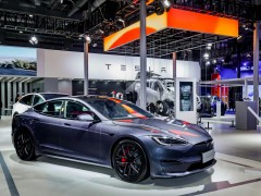 特斯拉股票由于公司業績等問題出現短期波動，分析長期趨勢！