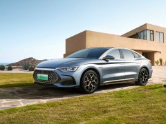 新能源汽車銷量超過燃油車，以后得市場趨向對行業的影響會是怎樣的呢？