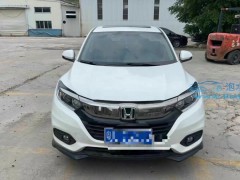 比亞迪秦PLUS，，最新優惠大放送，最高優惠金額達到了2萬元，價格僅需7.98萬，終身三電質保！