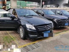 2024款奔馳威霆：豪華內飾煥新，市場熱銷之選