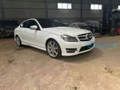 揭秘泡水車二手車市場的迷霧：消費者如何明辨真偽，安全購車