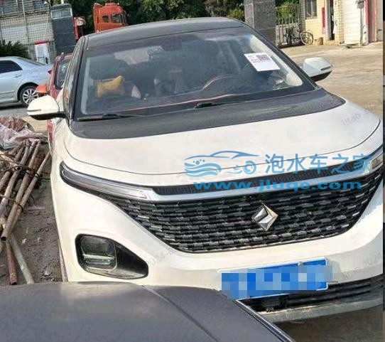 21年寶駿寶駿RM-5泡水車