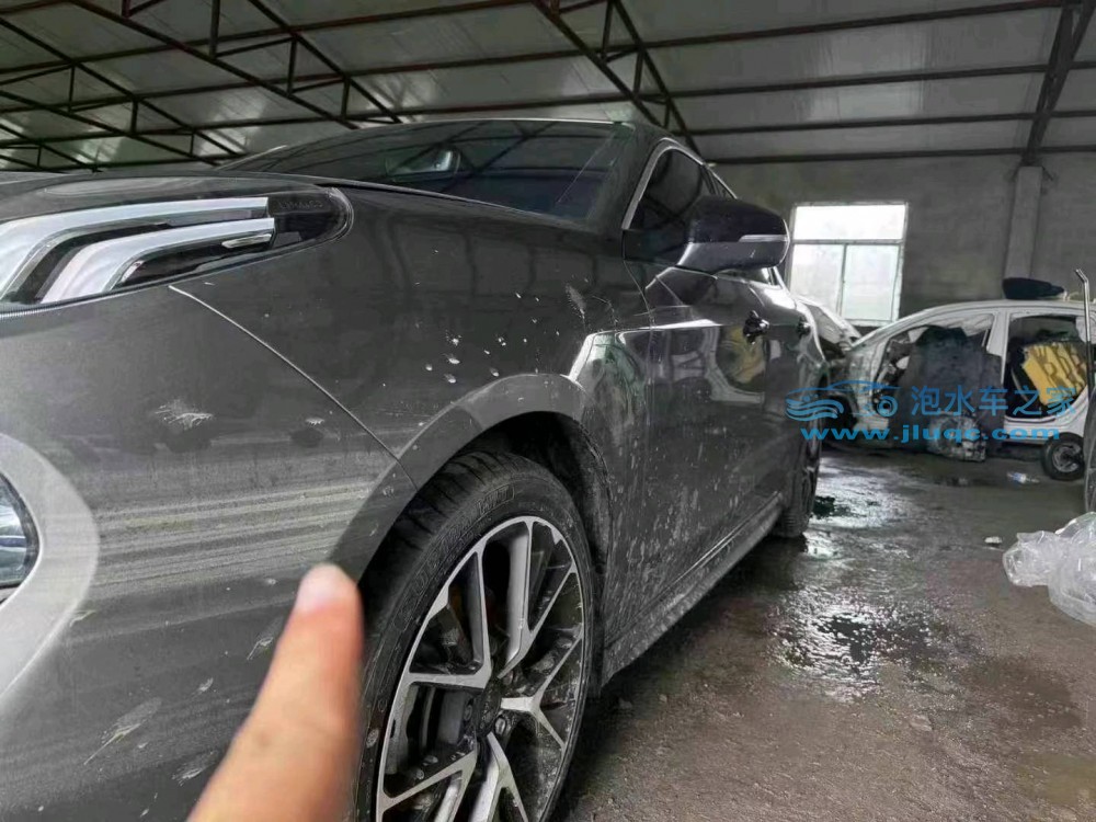 21年領(lǐng)克03