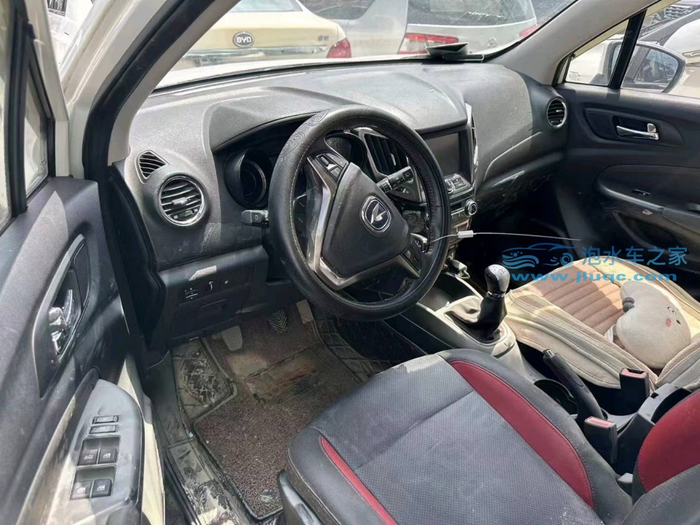 16年長安長安CS15