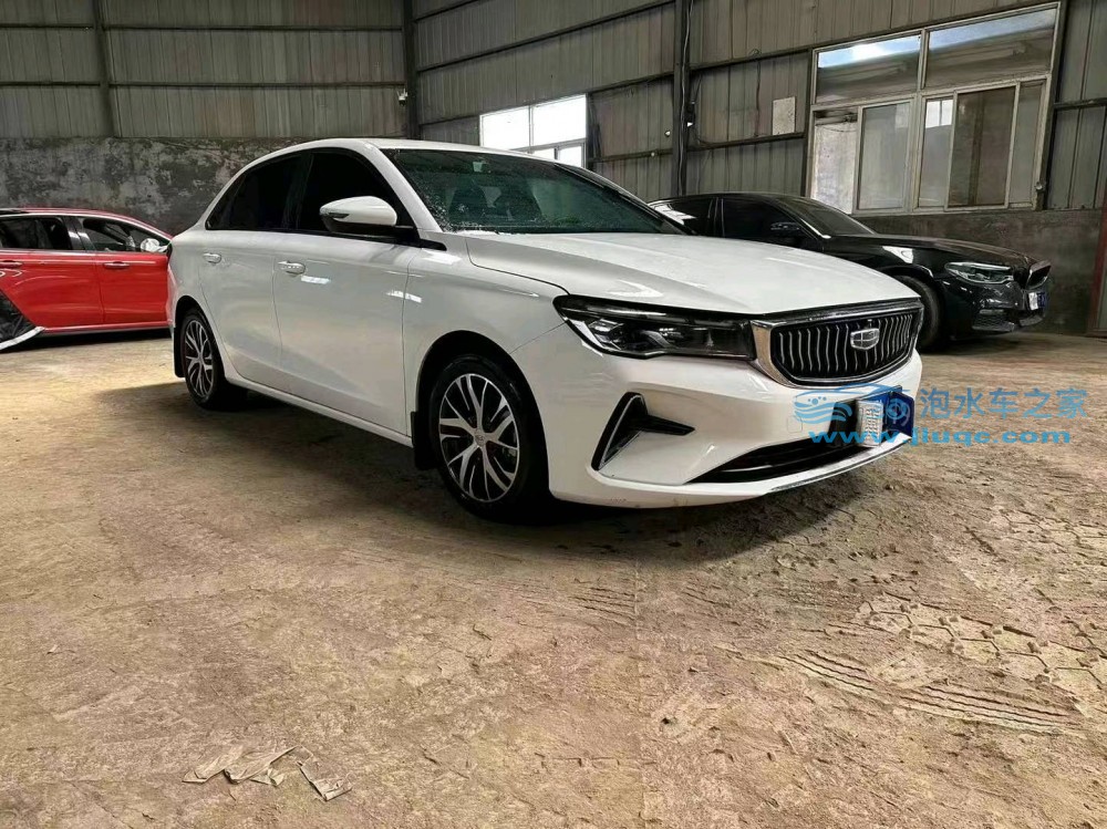 23年吉利帝豪泡水車