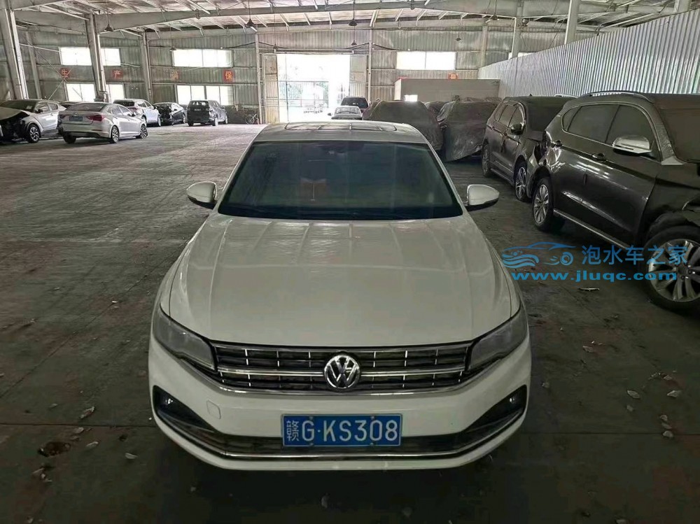 19年大眾寶來泡水車