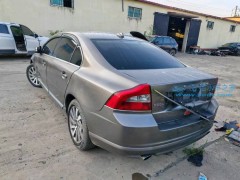 "2024年西藏地區熱門汽車降價信息匯總：多款車型大幅優惠，購車指南與省錢攻略"