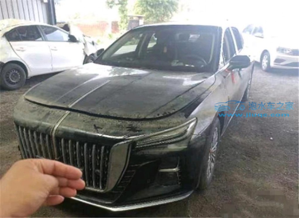 24年紅旗H5泡水車