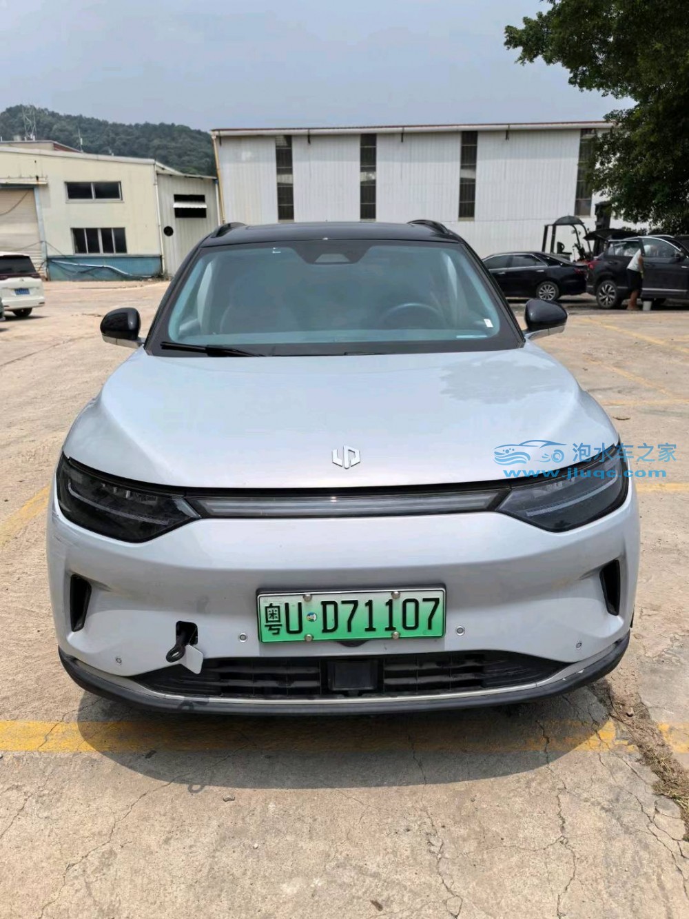 22年零跑汽車C11泡水車