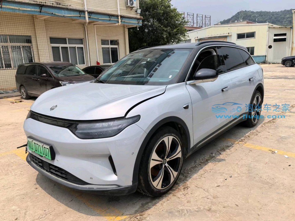 22年零跑汽車C11