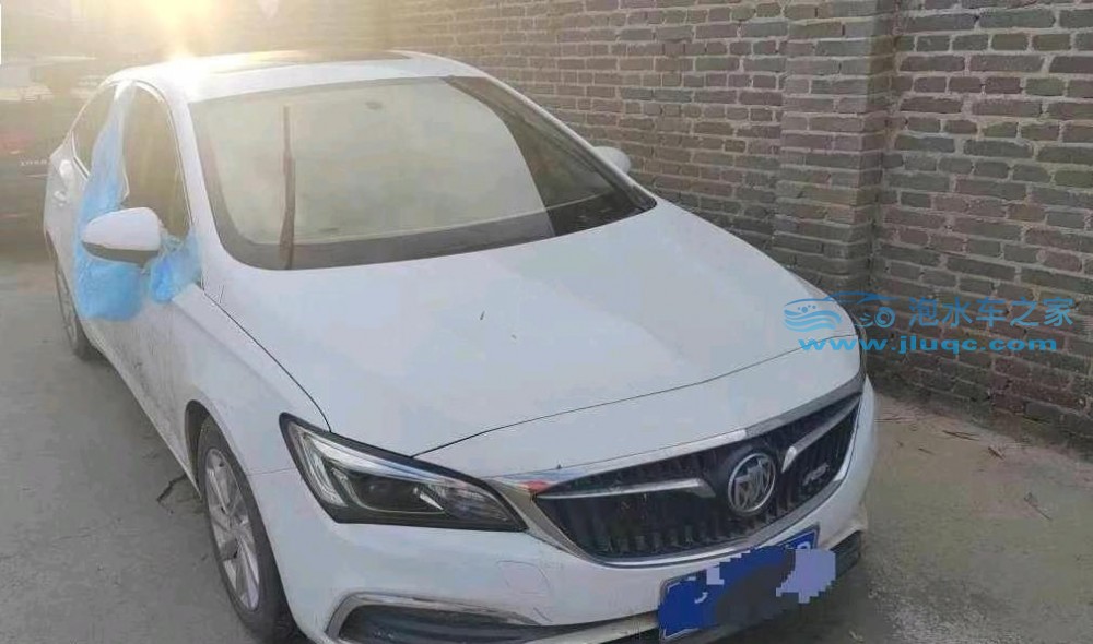 18年別克威朗泡水車