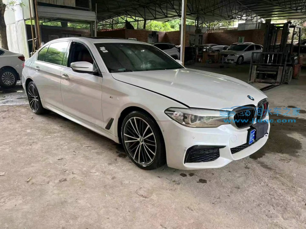 19年寶馬5系泡水車