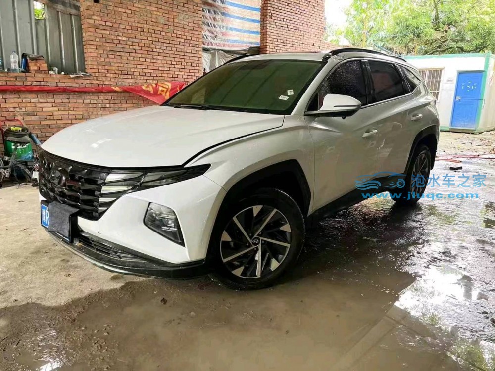 23年現代途勝泡水車