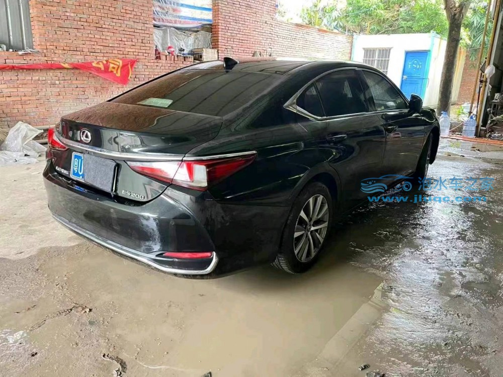 20年雷克薩斯ES